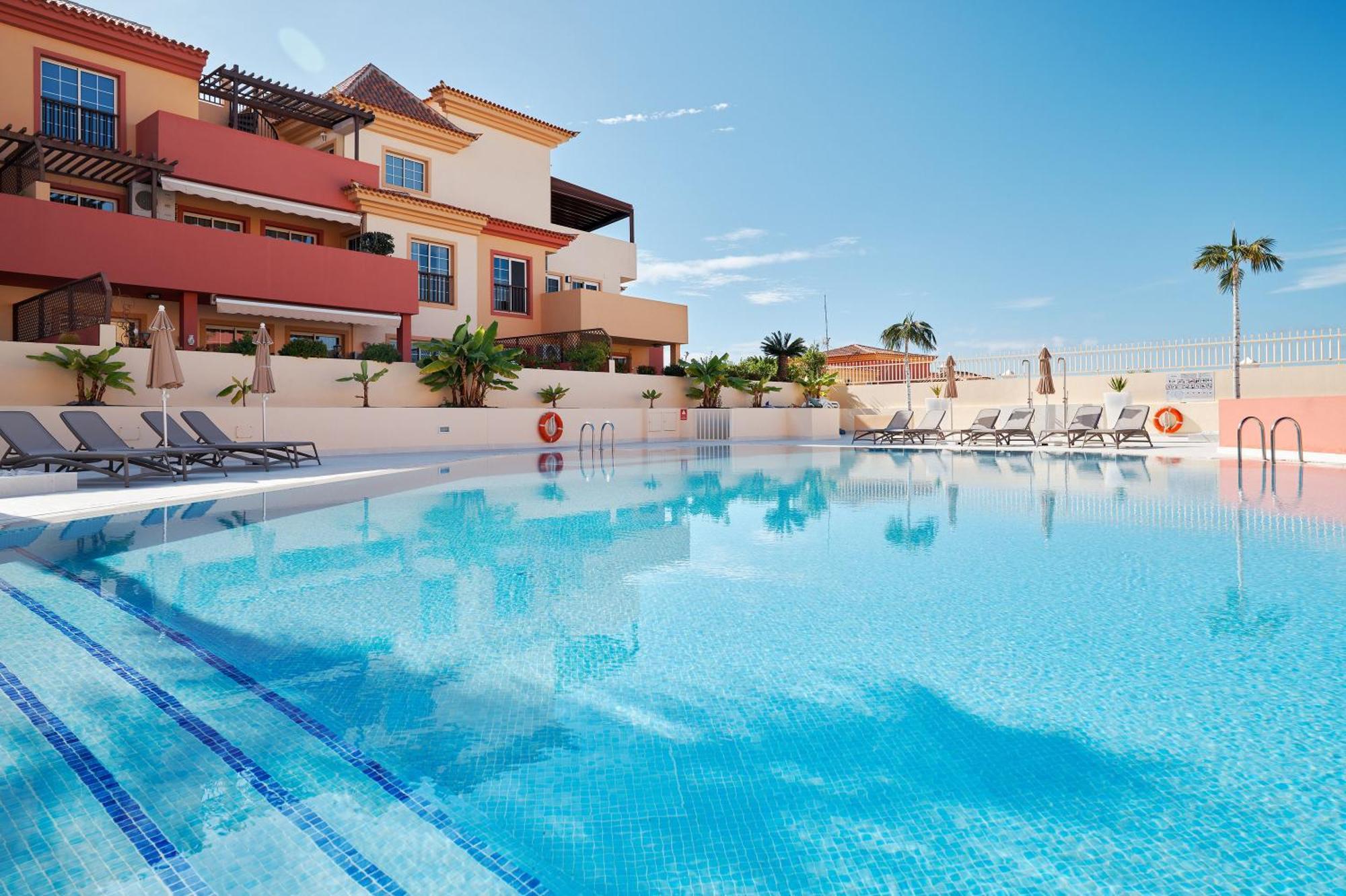 Terrazas Del Duque Beach Appartement